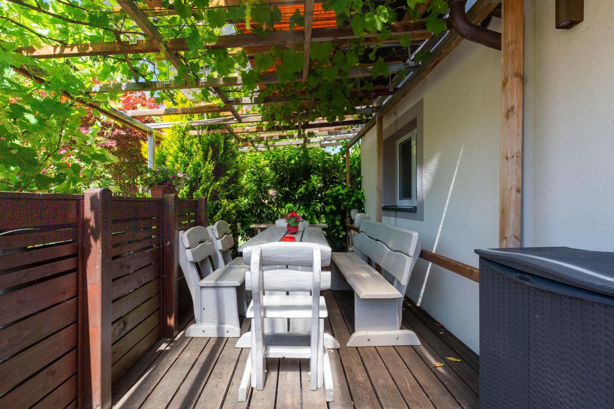 Bnb Comfort Guesthouse Olten - Lostorf Ngoại thất bức ảnh